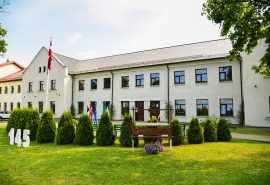 Laucienes pamatskolai – 145
